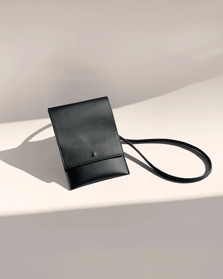 PLANETA Clutch - zoe & co