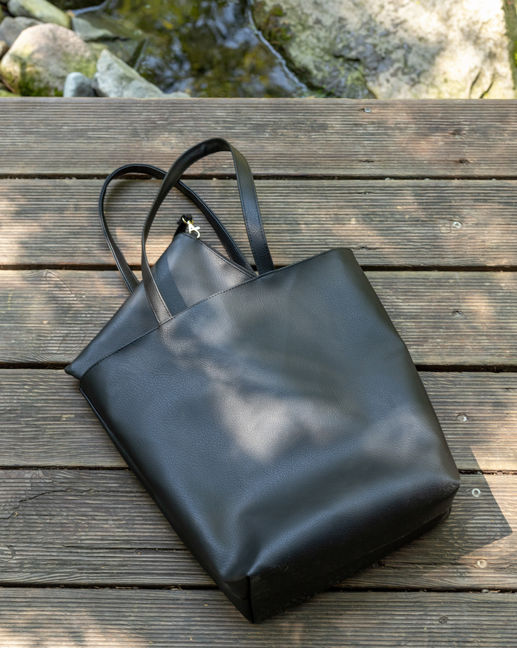 IRIS Black Tote Bag Combo - zoe & co