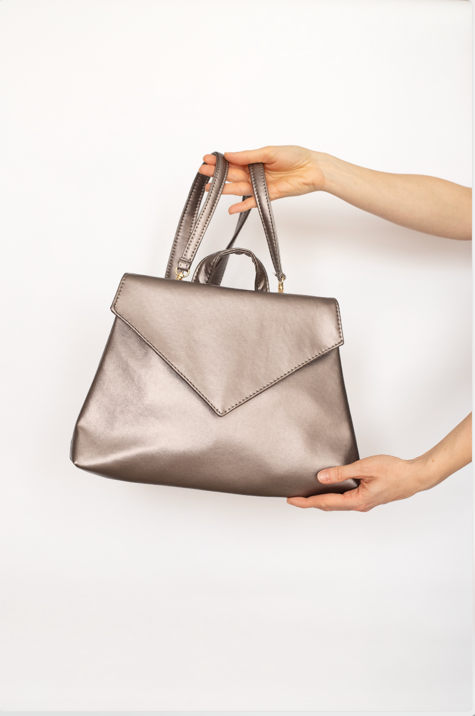 BELLA Bronze Shoulder Bag OUTLET - zoe & co