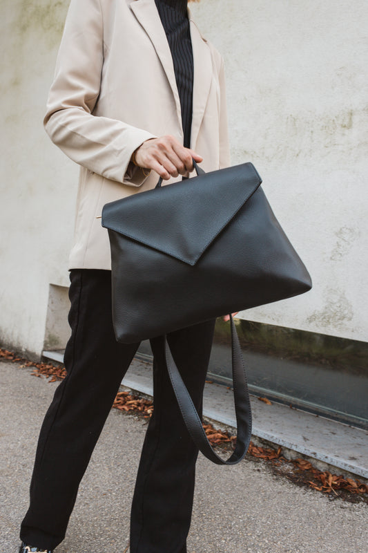 BELLA Black Shoulder Bag - zoe & co