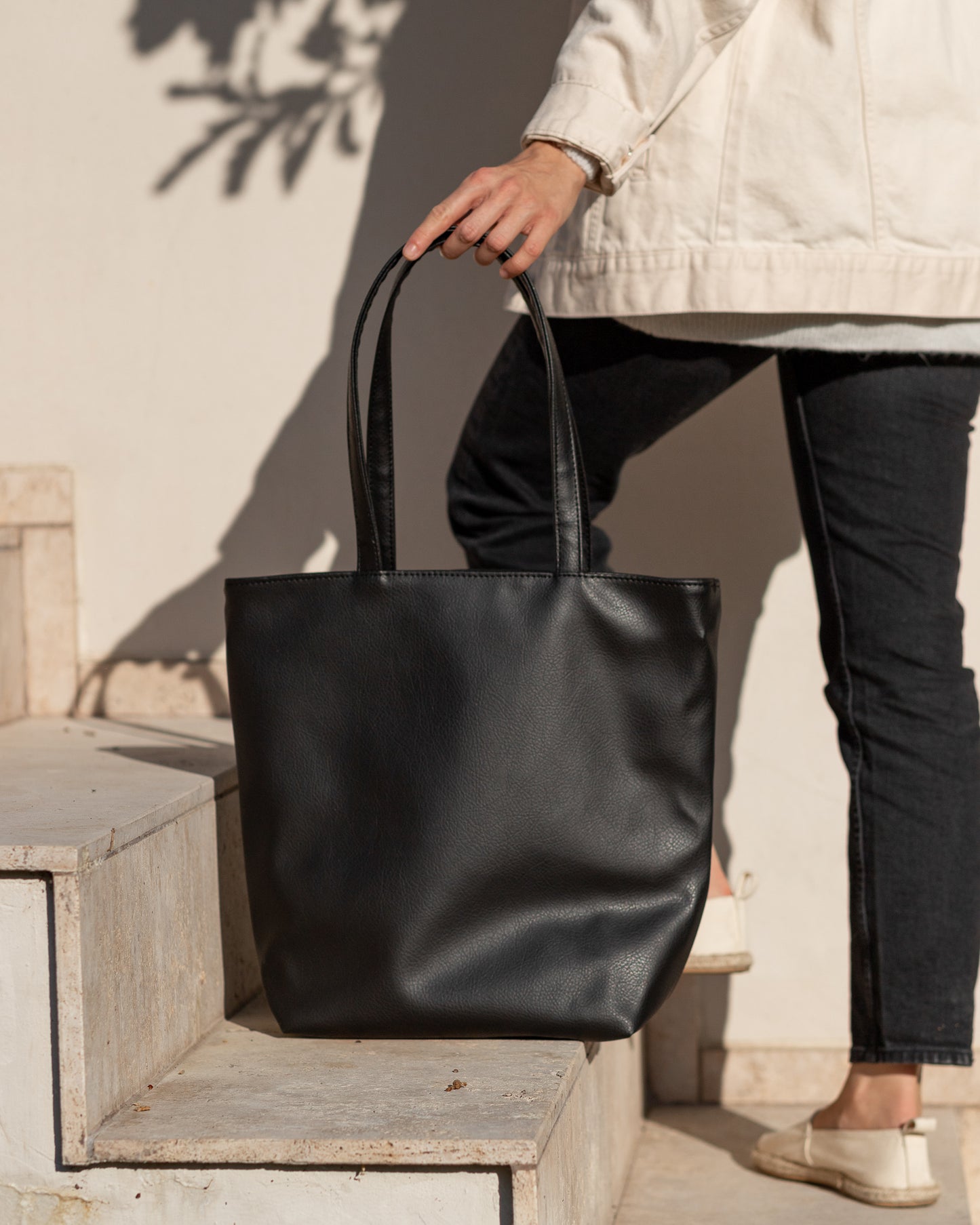 IRIS Black Tote Bag Combo - zoe & co