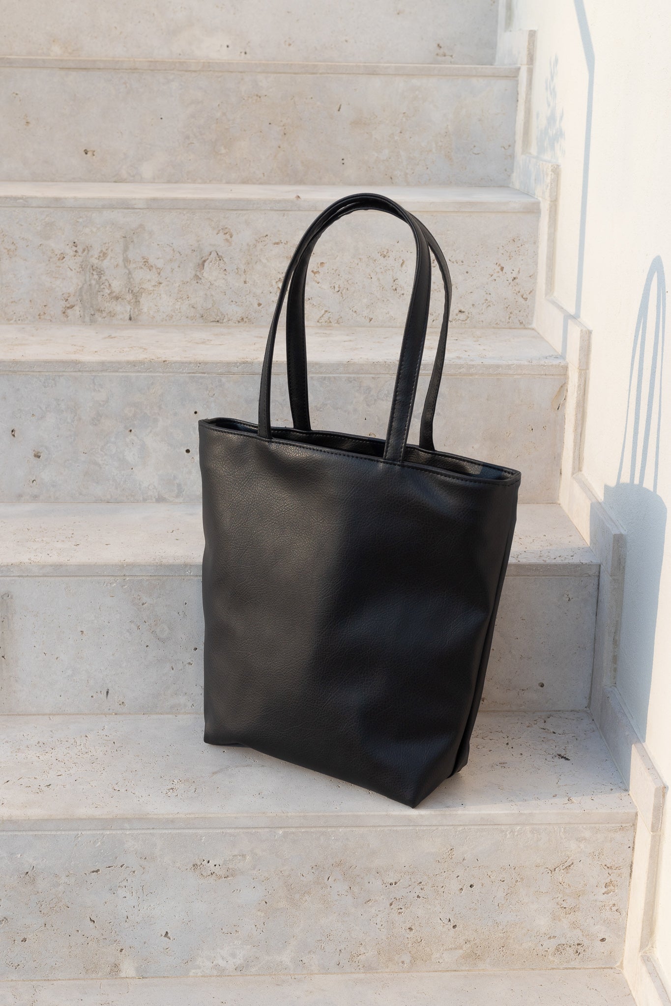 IRIS Black Tote Bag Combo - zoe & co
