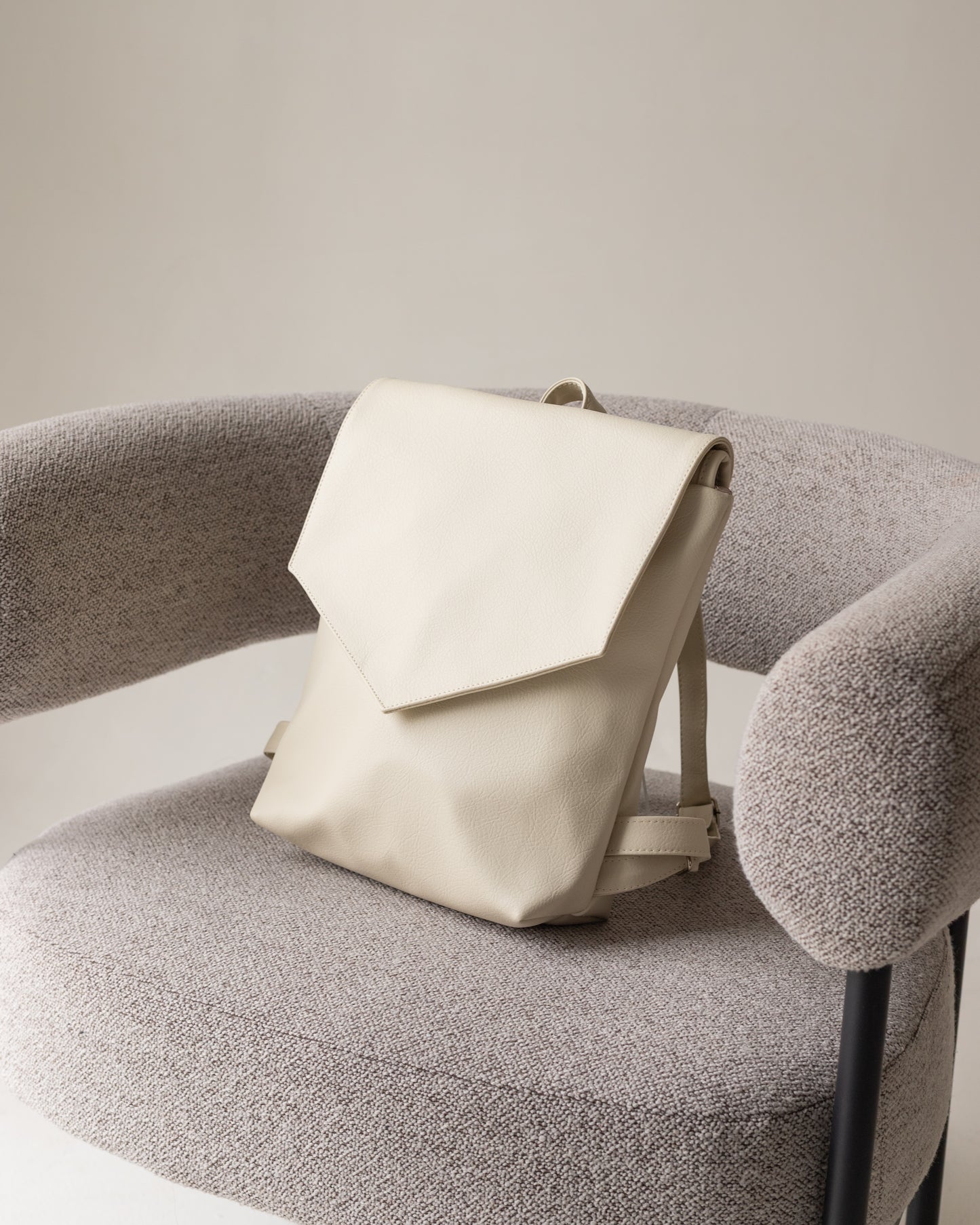 LINE Seashell Backpack