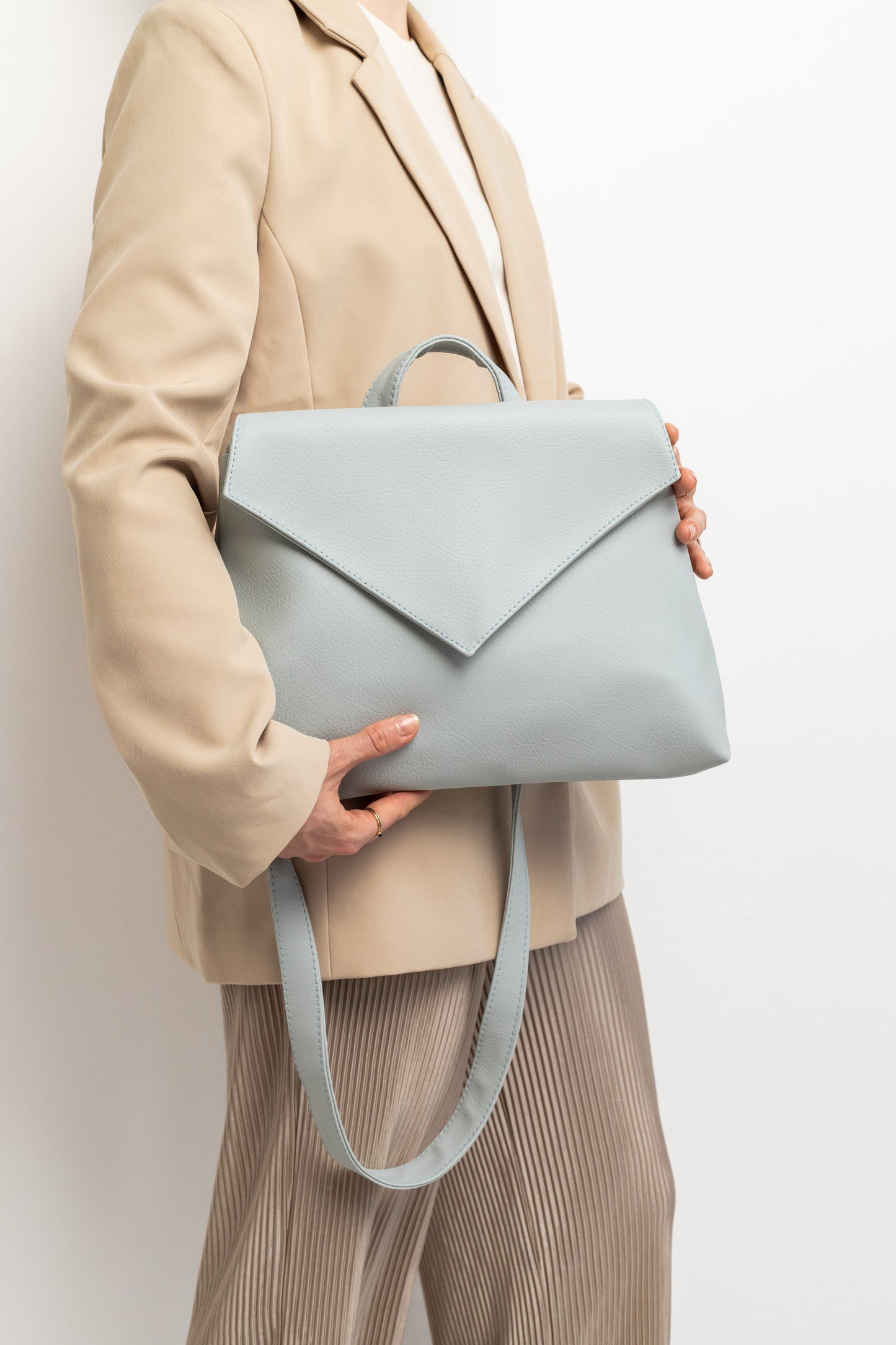 BELLA Mist Shoulder Bag
