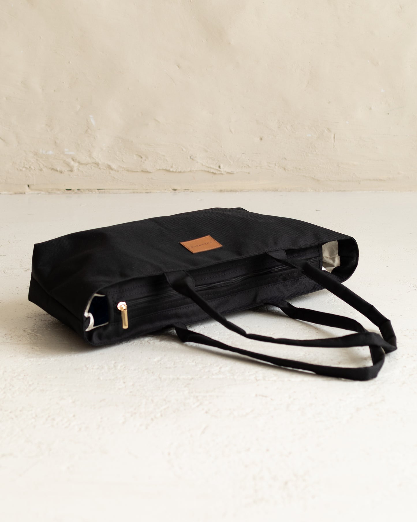 MARCHÉ Black Tote