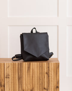 NEW Deux Lux Demi Backpack  Vegan leather, Deux lux, Vegan leather backpack
