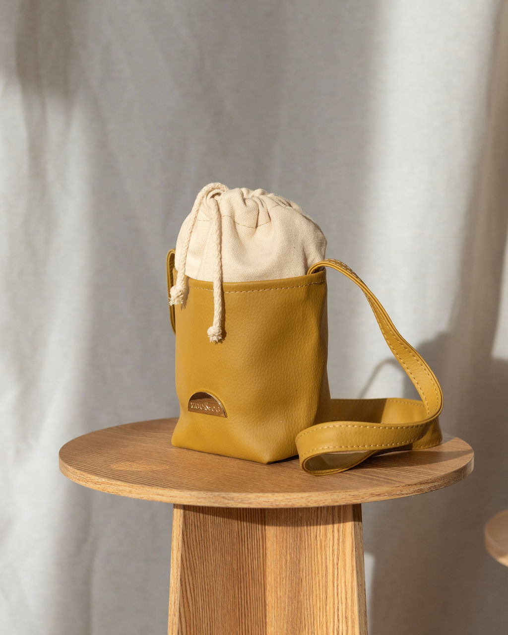 Shell Palm Bucket Bag OUTLET