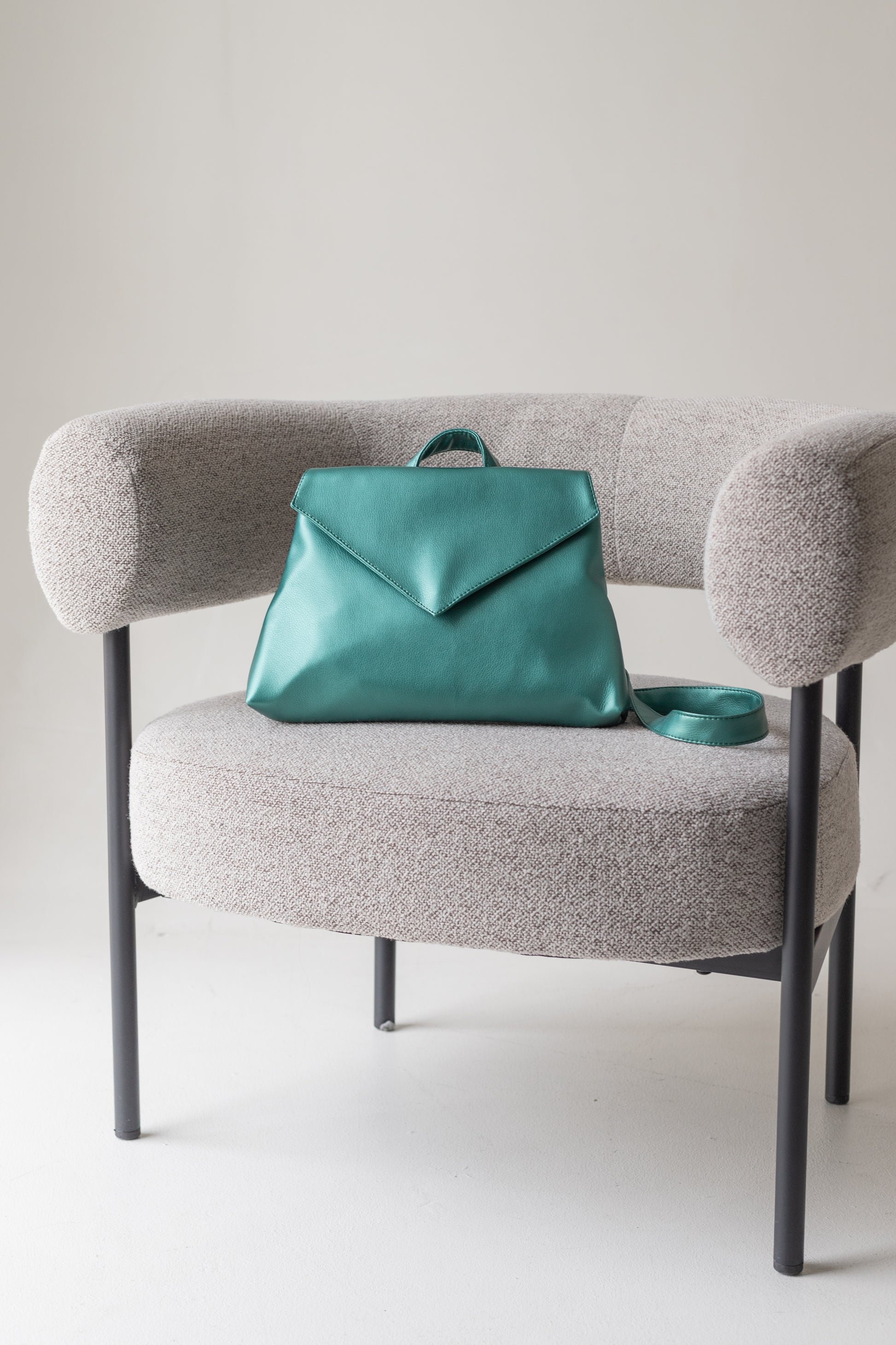 BELLA Metallic-Green Shoulder Bag - zoe & co
