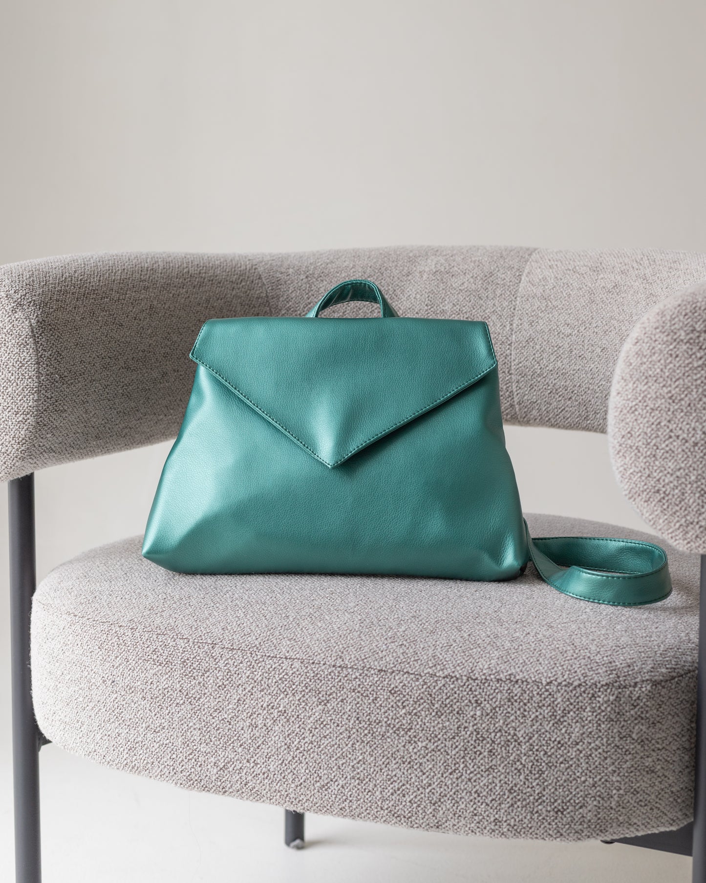 BELLA Metallic-Green Shoulder Bag - zoe & co