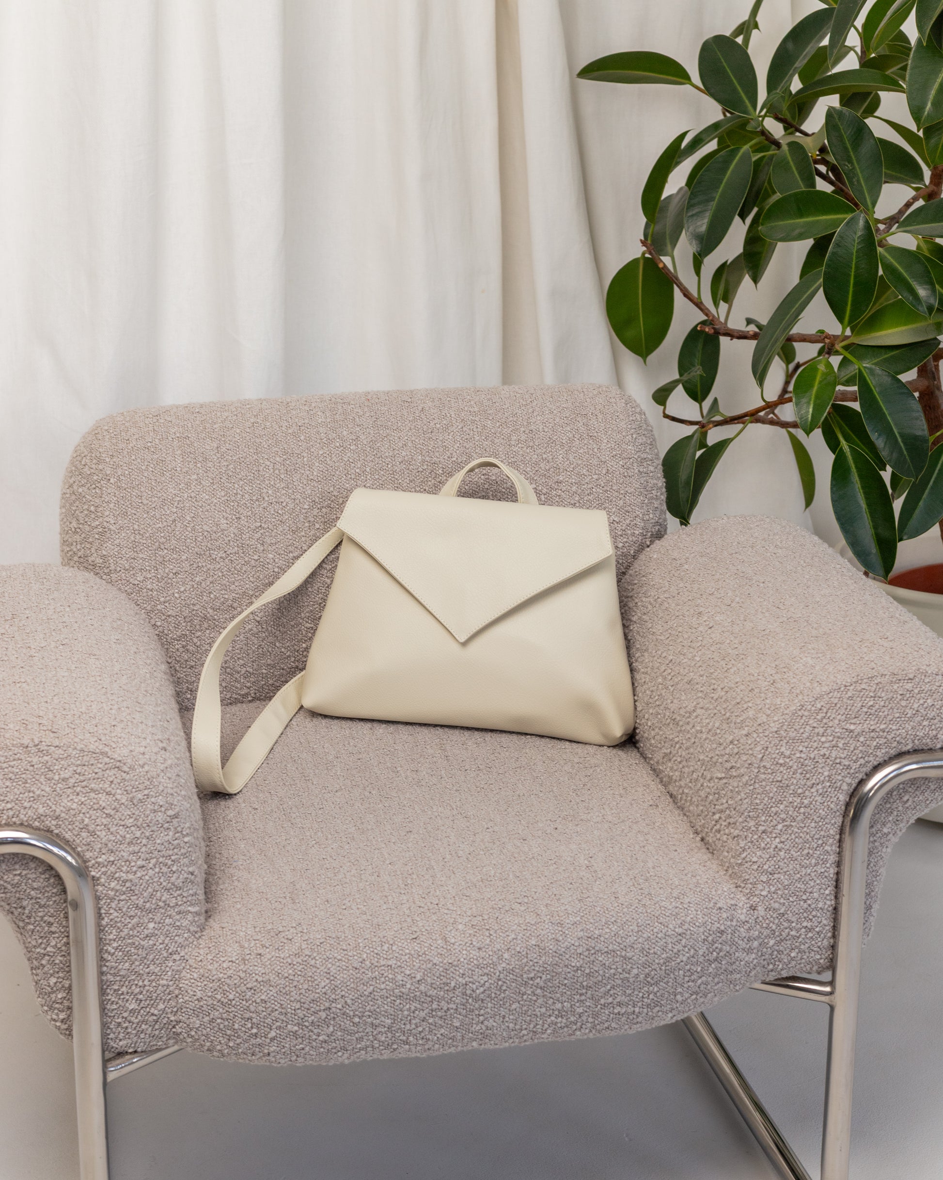 BELLA Seashell Shoulder Bag - zoe & co