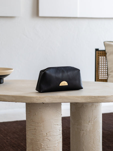 POUCH Black - zoe & co